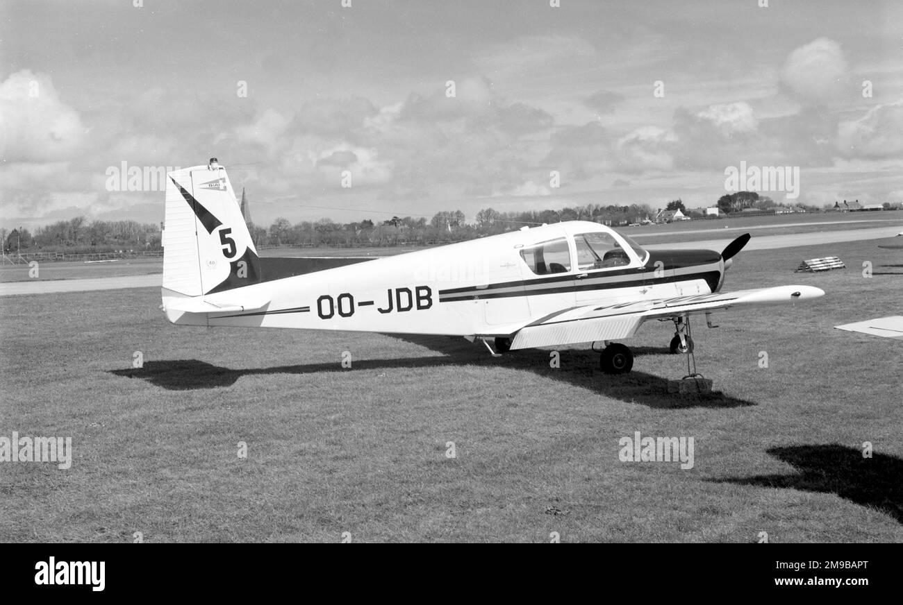 SIAI-Marchetti S.205-18F OO-JDB (msn 341), all'aeroporto di Jersey im <ay 1974. Foto Stock