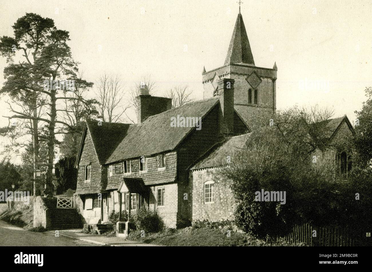 Whitley Church and Village, Surrey Foto Stock
