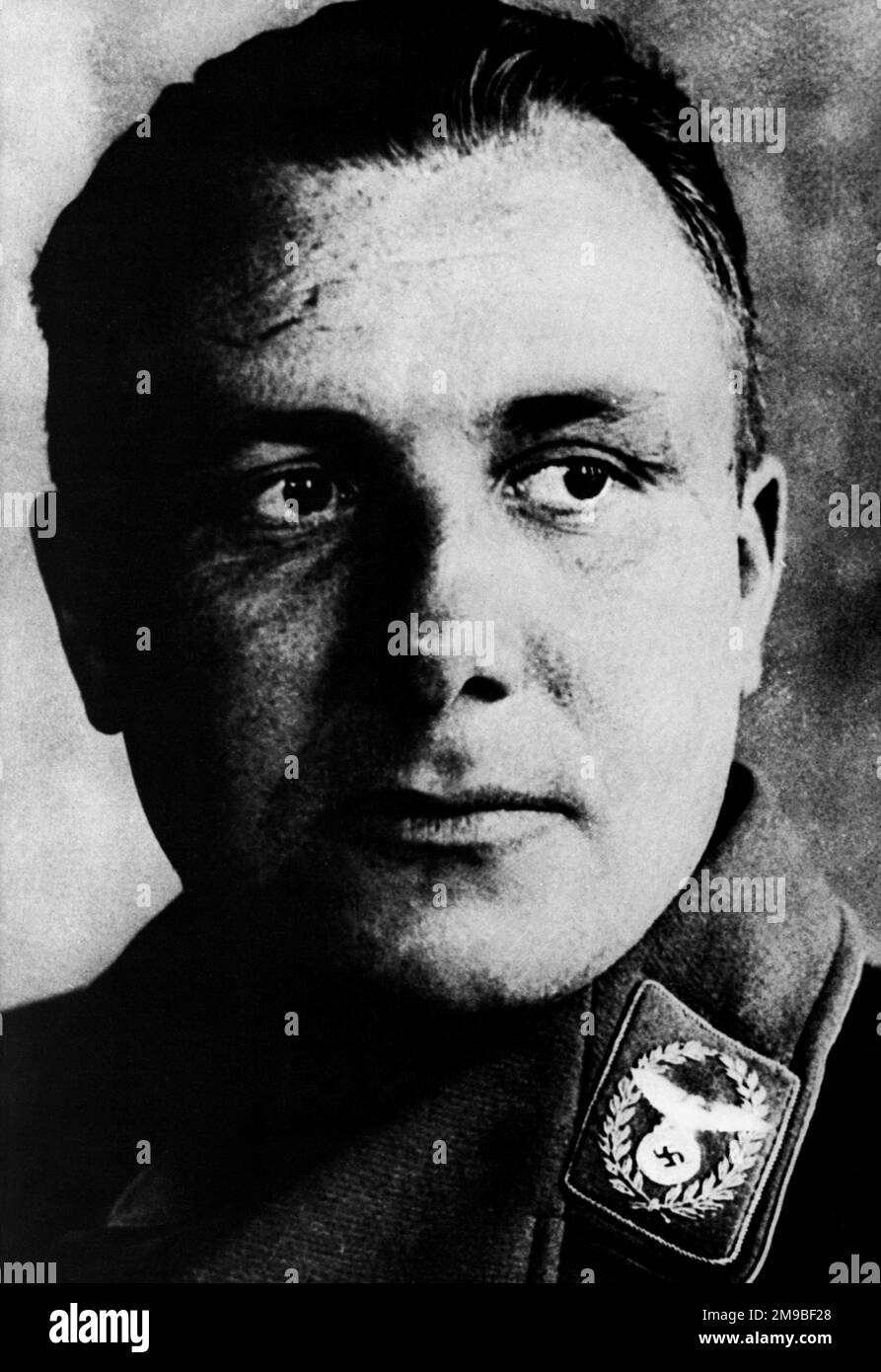 1940 ca, GERMANIA : il nazista tedesco MARTIN BORMAN ( 1900 - 1945 ), uno dei leader del terzo Reich con Adolf Hitler . Fotografo sconosciuto . - SECONDA GUERRA MONDIALE - NAZISTA - NAZISTA - NAZISTA - NAZISTA - NAZISMO - SECONDA GUERRA MONDIALE - WW2 - SECONDA GUERRA MONDIALE - POLITICA - POLITICO - SVASTICA - CRIMINALE - CRIMINALE - CRIMINALE -- ARCHIVIO GBB Foto Stock
