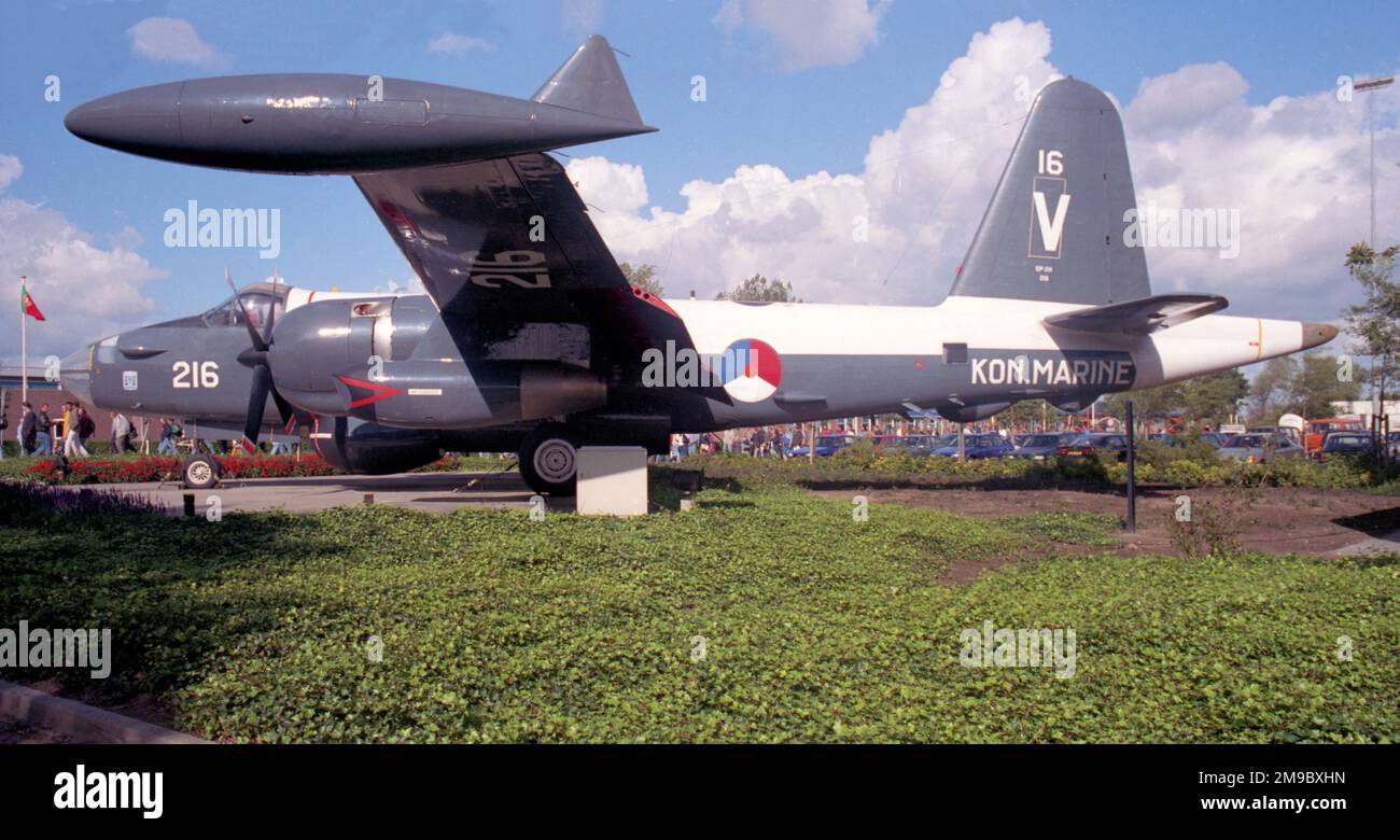 Koninklijke Marineluchtvaartdienst - Lockheed SP-2H Neptune 216 (msn 726-7245), in servizio presso la base aerea navale di Valkenburg nel settembre 1997. (Koninklijke Marineluchtvaartdienst - Royal Netherlands Navy Aviation). Foto Stock