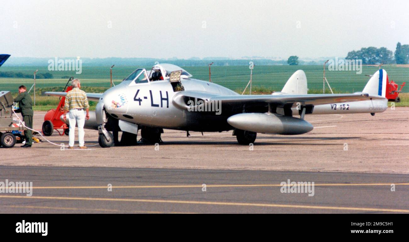 De Havilland DH.100 Vampire FB.6 F-AZHX / 'VZ152' / '4-LH' (msn 624, ex J-1115 ) Foto Stock