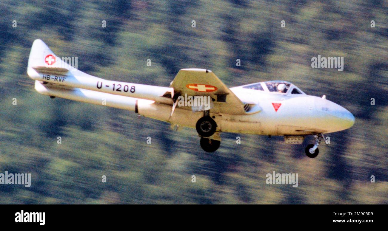 De Havilland DH.115 Vampire T.55 HB-RVF (msn 868, ex Swiss AF U-1208) Foto Stock