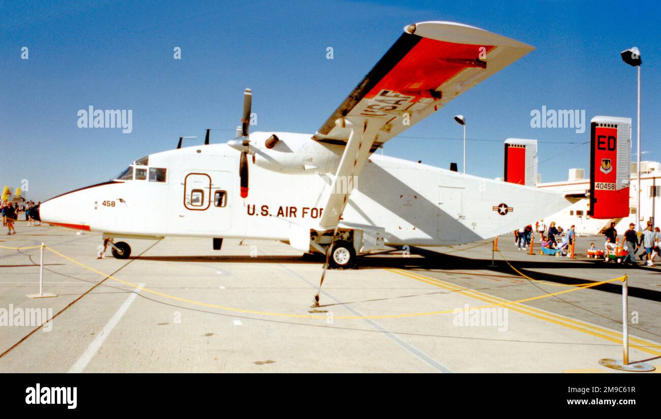 United States Air Force - Short C-23A Sherpa 84-0458 (MSN SH.3103, ex G-14-3103), della 412th Test Wing, presso la base dell'aeronautica di Edwards. Foto Stock
