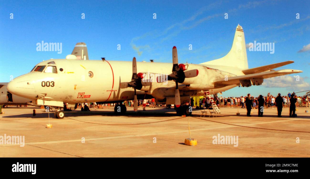 United States Navy - Lockheed P-3C-230-lo (AIP+) Orion 163003 (MSN 285G-5810, call-sign '003') Foto Stock