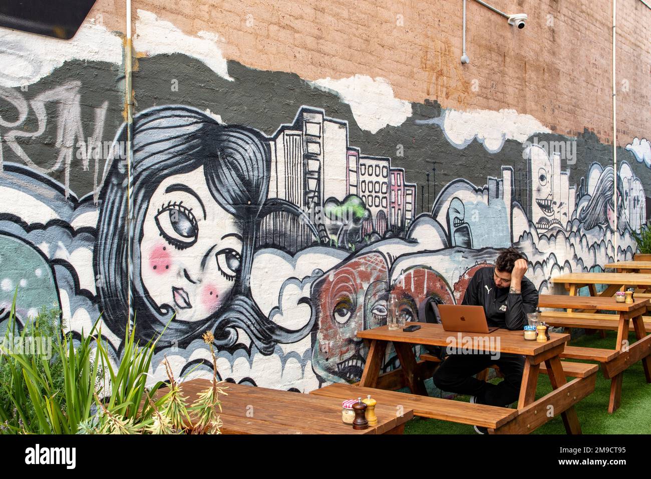 Lola Cafe Street Art, Seddon, Victoria, Australia Foto Stock