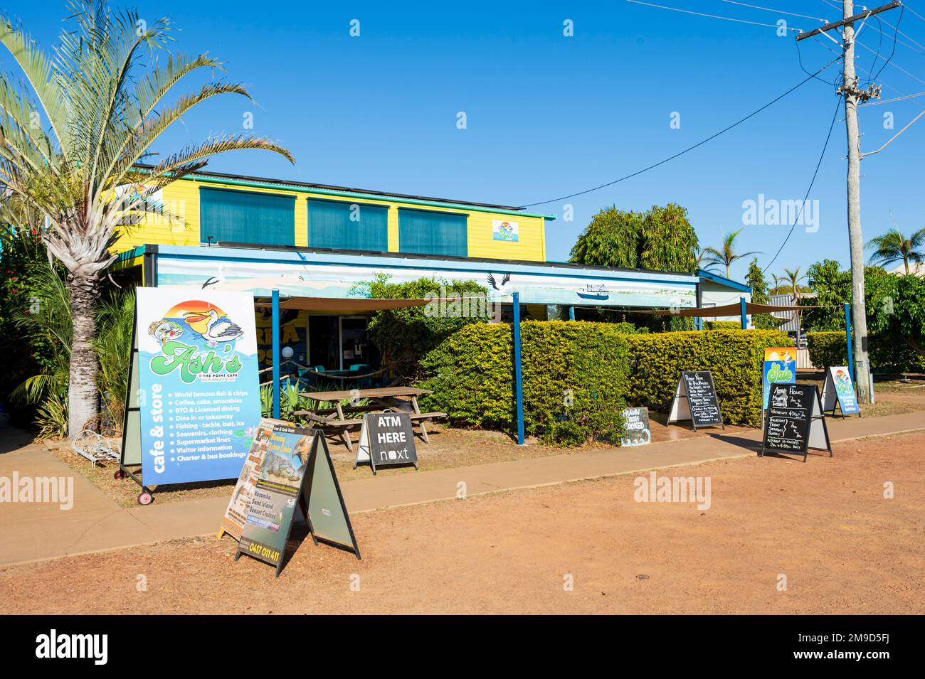Rinomato ristorante Ash's Fish and Chips nella piccola città di Karumba, Karumba Point, Golfo di Carpentaria, Queensland, QLD, Australia Foto Stock