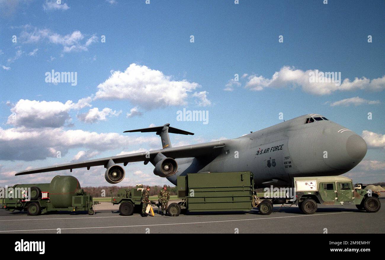 991104-F-1663P-001. Base: Dover Air Force base Stato: Delaware (DE) Paese: Stati Uniti d'America (USA) Foto Stock