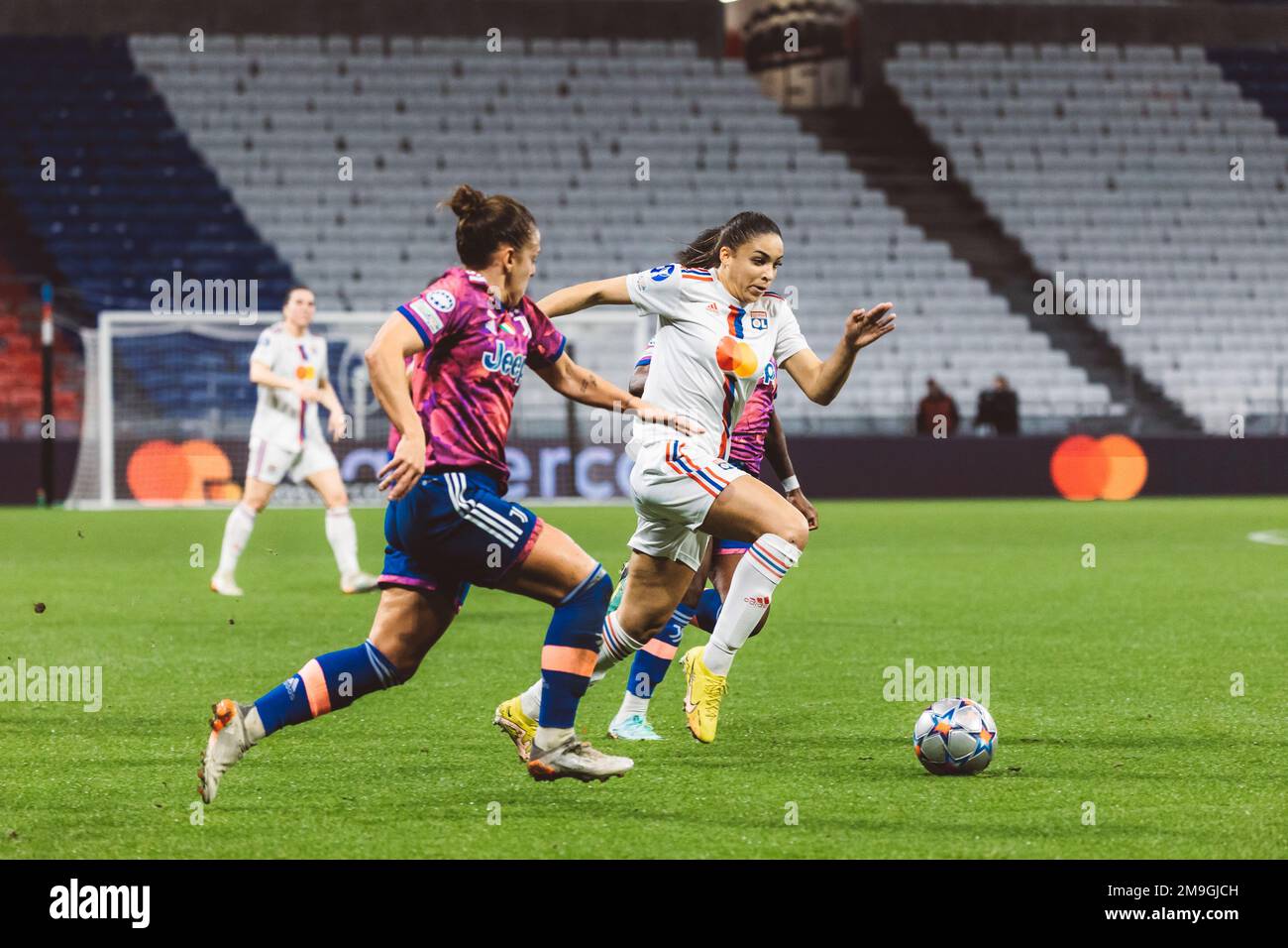 Delphine Cascarino (20) di OL in azione durante la partita della UEFA Women's Champions League tra Olympique Lyonnais e Juventus FC al Groupama Stadium di Décines-Charpieu, Francia. (Paoline FIGUET - SPP) Foto Stock