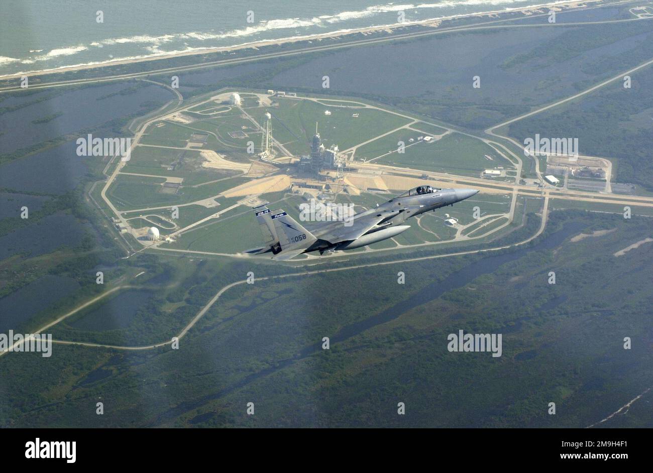 011129-F-1279W-023. Oggetto operazione/Serie: NOBLE EAGLE base: Cape Kennedy Stato: Florida (FL) Paese: Stati Uniti d'America (USA) Scene Major Command mostrato: ACC Foto Stock