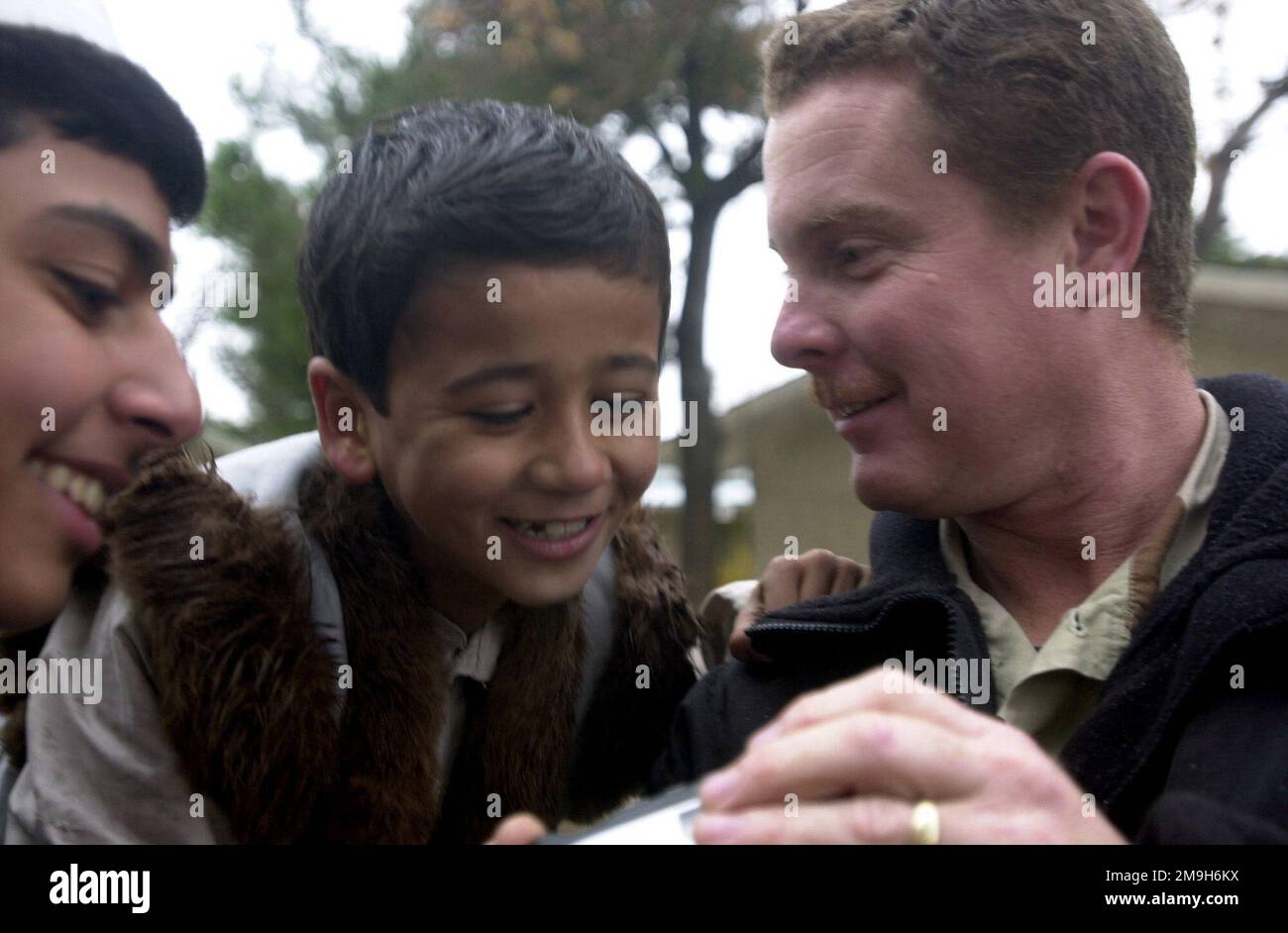 011217-F-3961R-014. Oggetto operazione/Serie: LIBERTÀ DUREVOLE 2001 base: Mazar-e Sharif Stato: Kandahar Paese: Afghanistan (AFG) Foto Stock