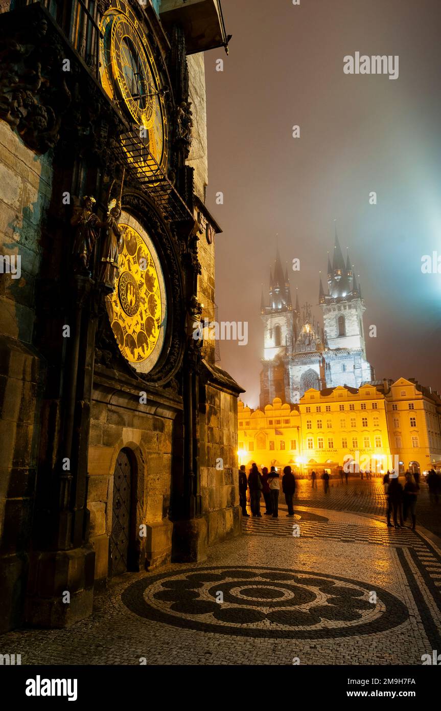 Orologio astronomico medievale nel centro storico, Praga, Repubblica Ceca Foto Stock