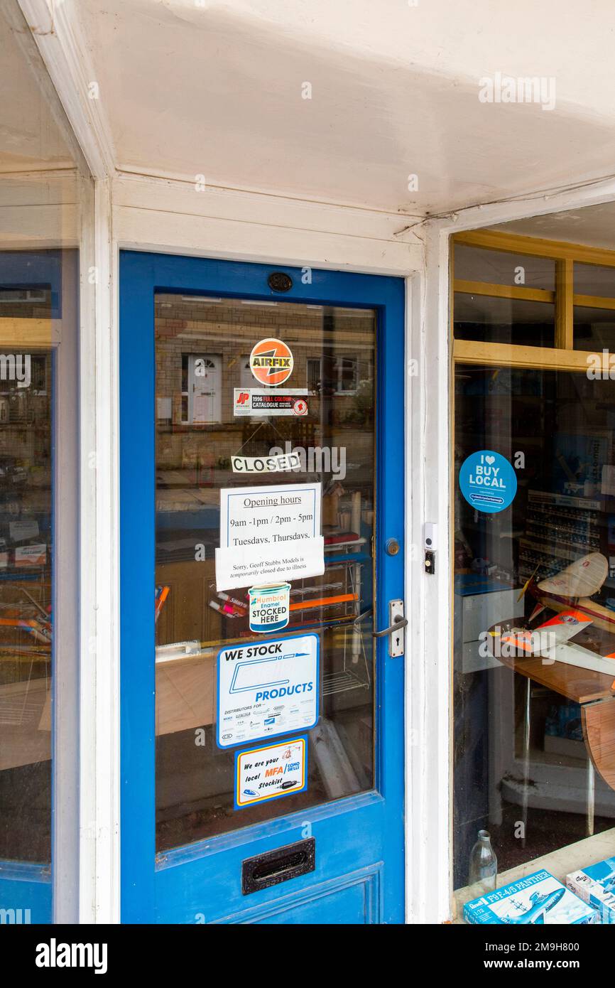 Geoff Stubbs Model Shop, Oundle - preso nel settembre 2020, poco prima che si chiudesse. Foto Stock