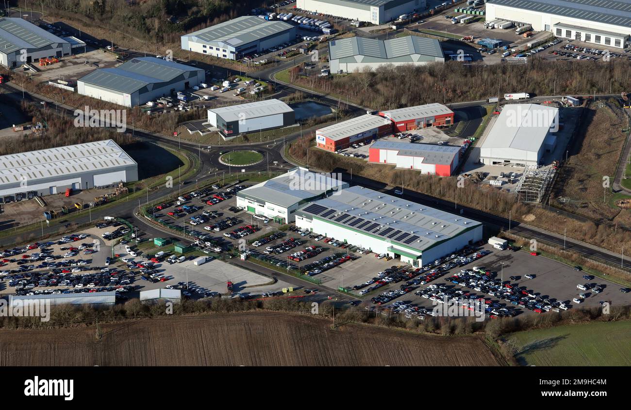 Vista aerea di una parte della tenuta industriale di Normanton vicino a Castleford, West Yorkshire Foto Stock