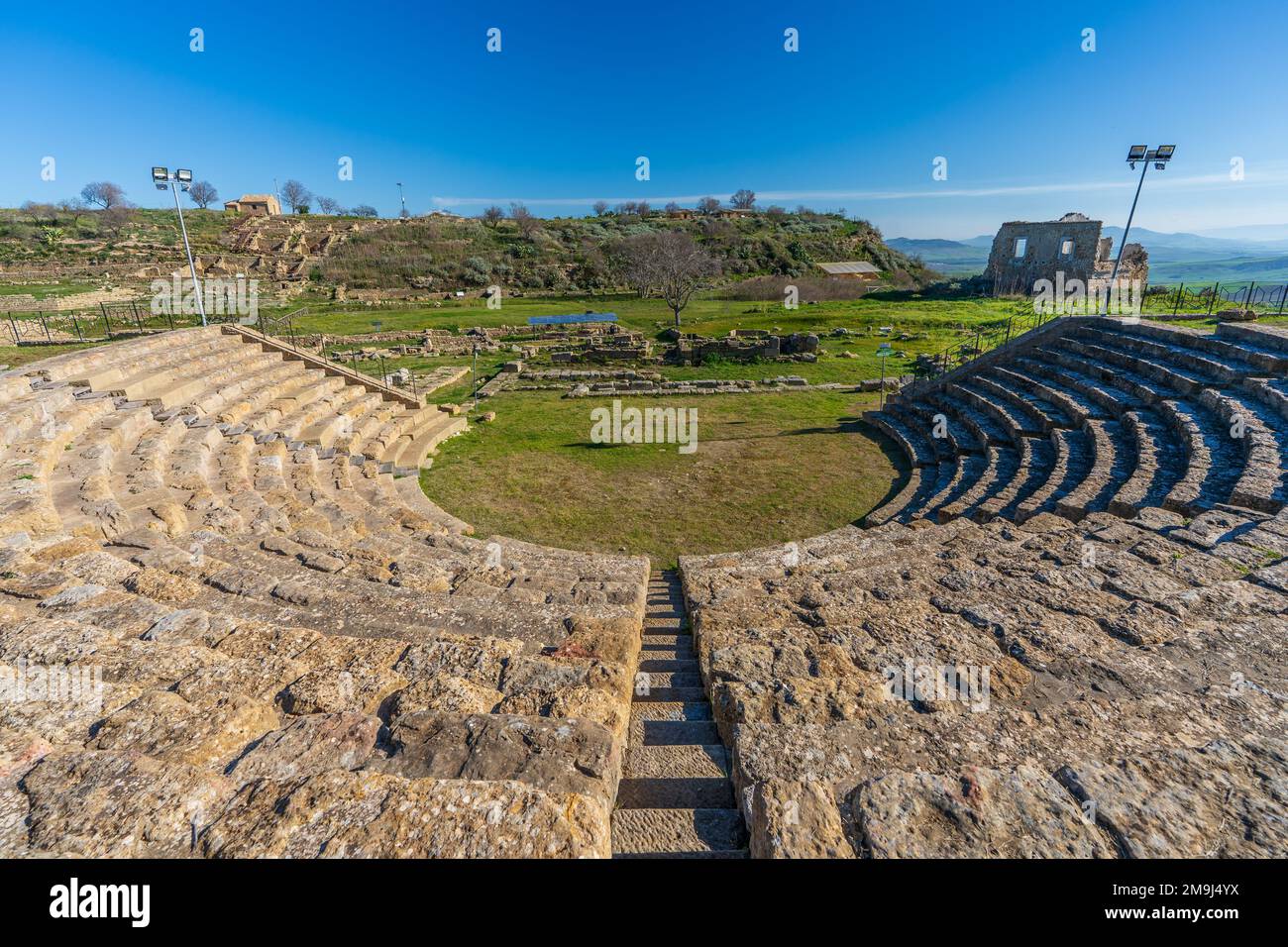 Veduta del teatro dell'antica città greca di Morgantina (Sicilia) Foto Stock