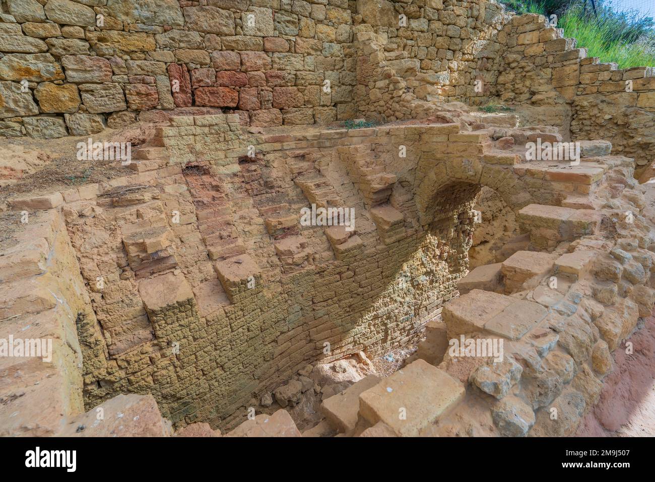 Forno per la produzione di ceramiche nell'antica città greca di Morgantina (Sicilia) Foto Stock