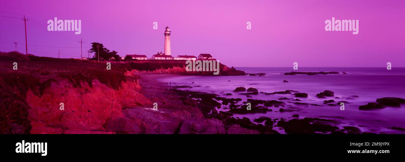 Pigeon Point Lighthouse at Sunset, Pacific Ocean, Pascadero, California, USA Foto Stock