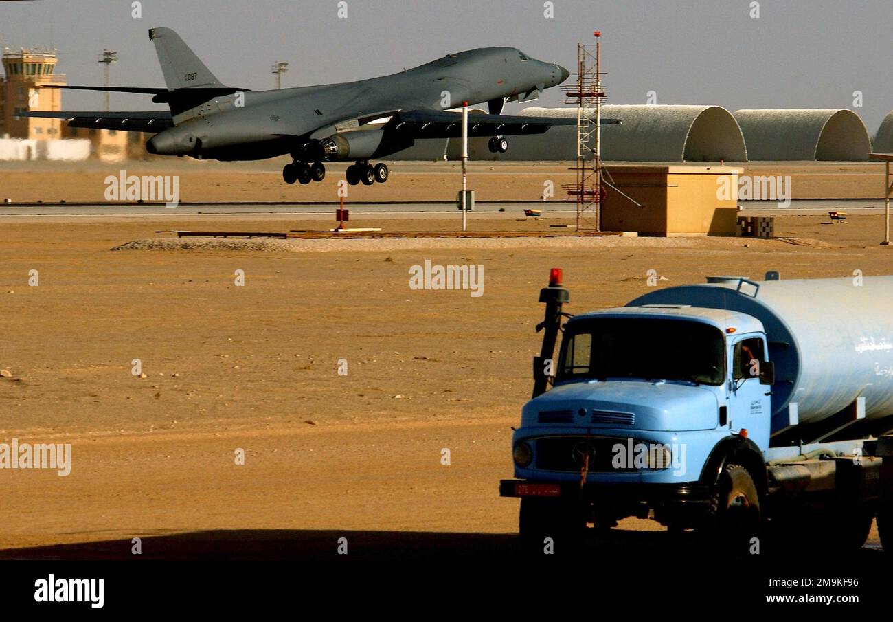 030214-F-9528H-019. Soggetto operativo/Serie: LIBERTÀ DURATURA Paese: Sconosciuto Foto Stock