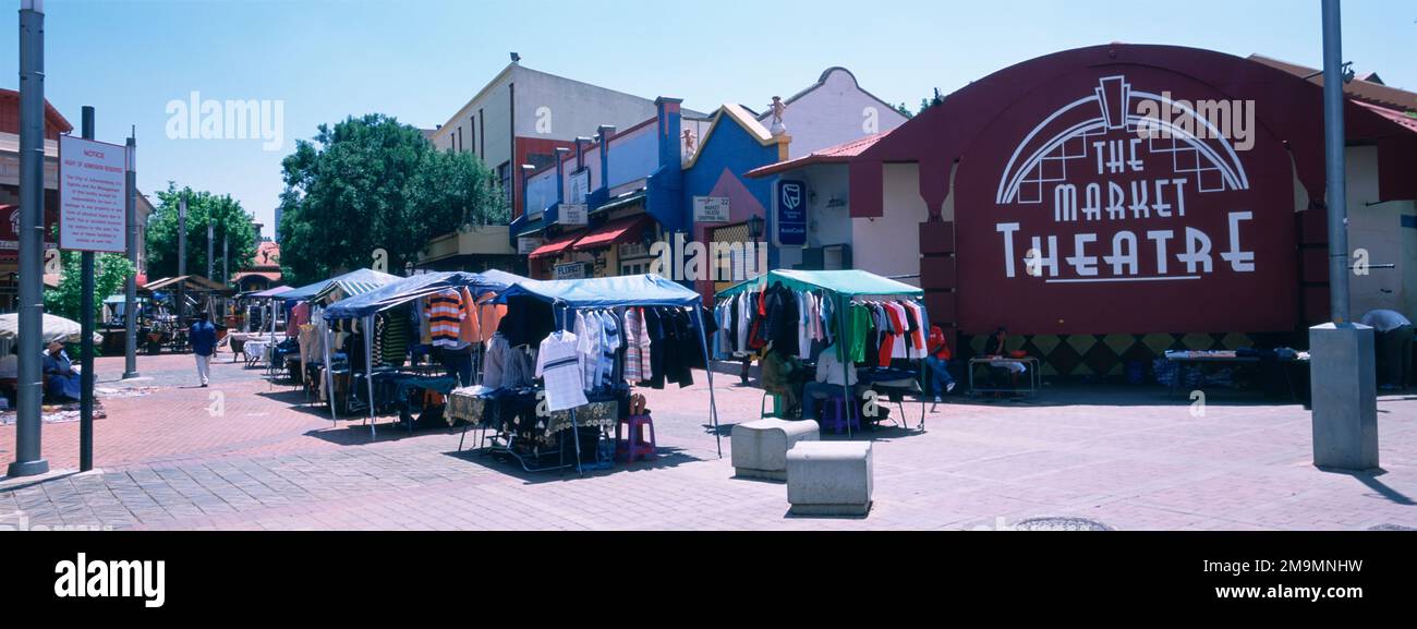 Bancarelle di mercato in un mercato, Newtown, Johannesburg, Sud Africa Foto Stock