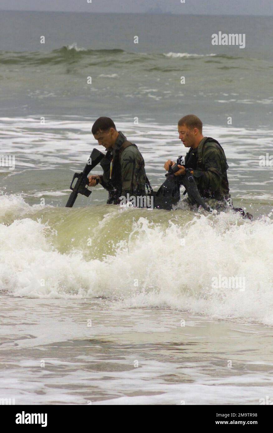 031007-M-5977R-197. Base: Marine Corps base, Camp Lejeune Stato: North Carolina (NC) Paese: Stati Uniti d'America (USA) Scene Major Command mostrato: 2D rinascita BN Foto Stock