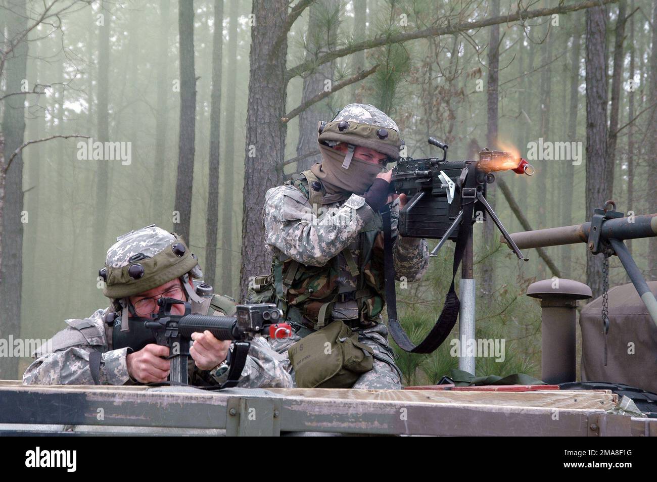 060323-N-0057D-109. Base: Fort Jackson Stato: South Carolina (SC) Nazione: Stati Uniti d'America (USA) Foto Stock