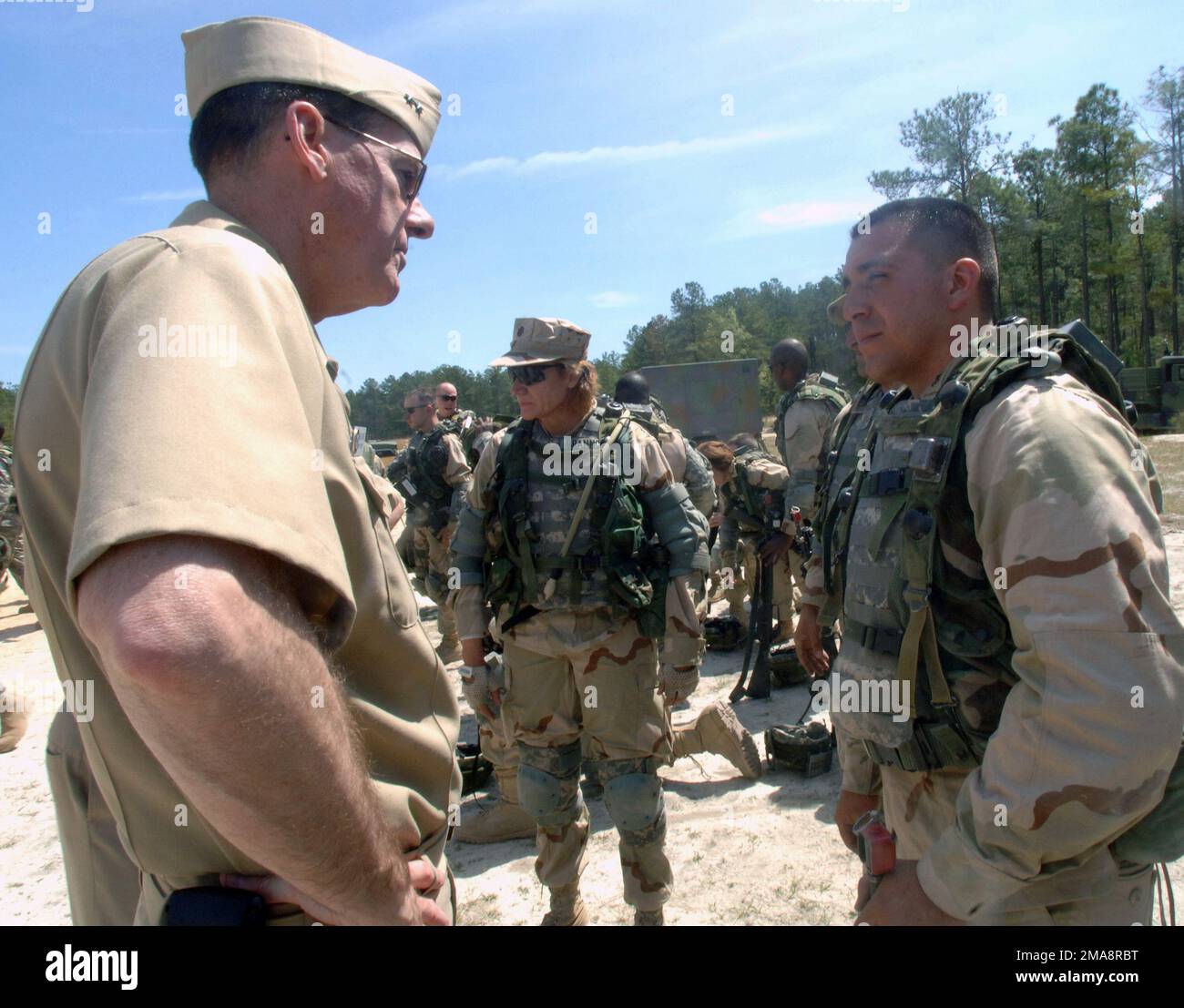 060405-N-4097B-031. Base: Fort Jackson Stato: South Carolina (SC) Paese: Stati Uniti d'America (USA) Scene Major Command mostrato: Task Force Marshall Foto Stock