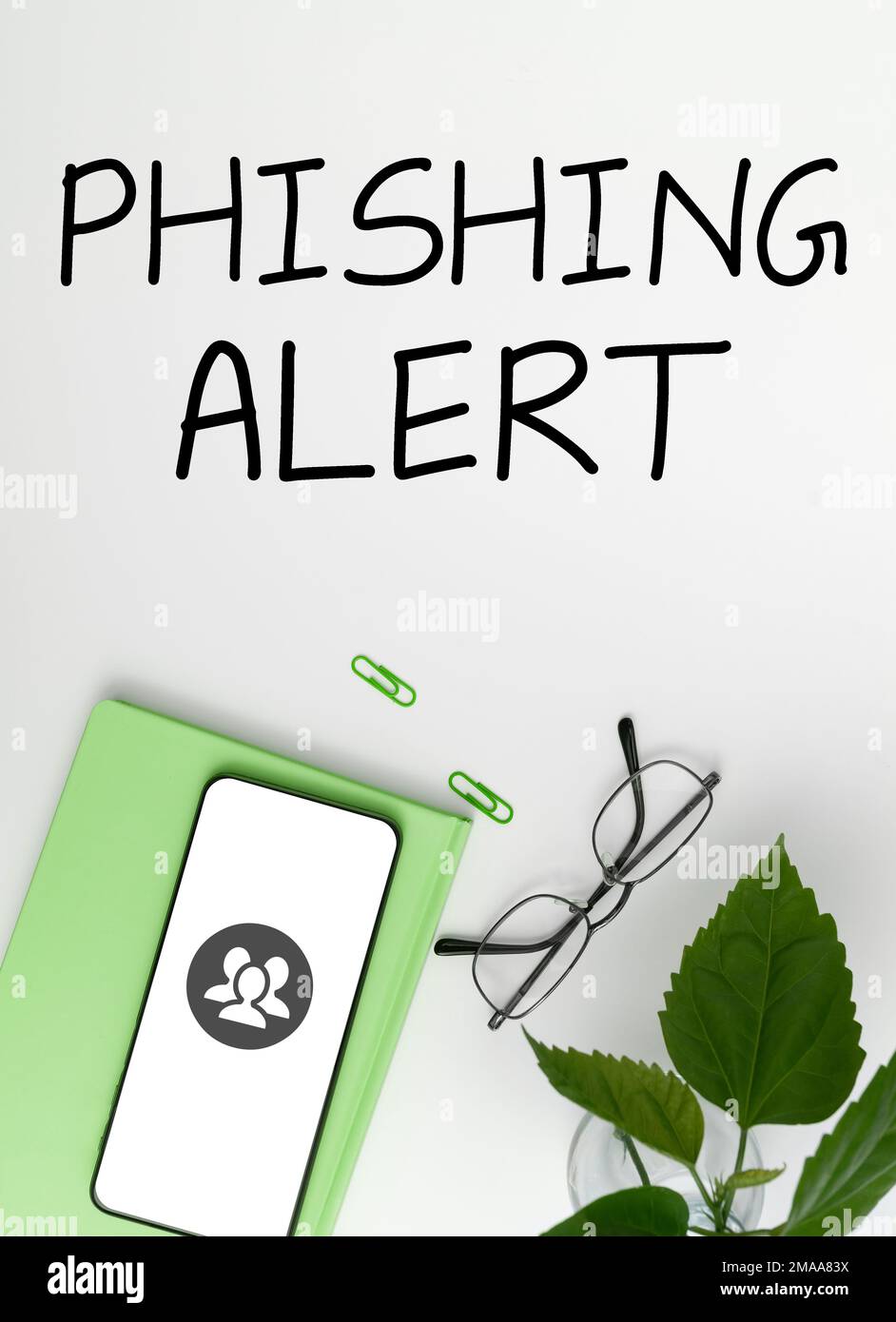 Scrittura che visualizza il testo Phishing Alert (Avviso phishing). Parola per essere a conoscenza del tentativo fraudolento di ottenere informazioni sensibili Foto Stock