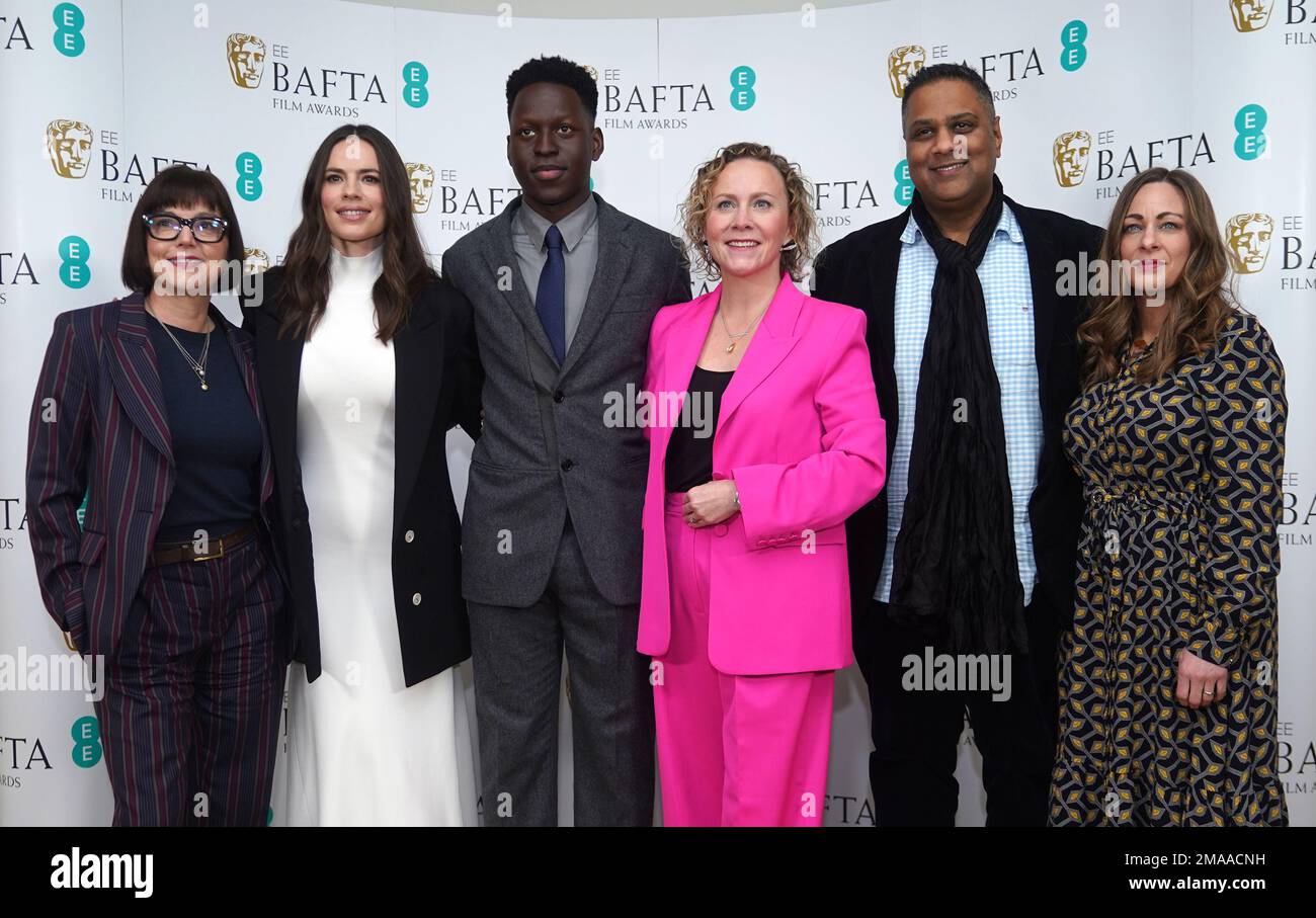 (Da sinistra a destra) Amministratore Delegato di BAFTA Jane Millichip, Hayley Atwell, Toheeb Jimoh, Presidente del BAFTA Film Committee Anna Higgs, Presidente di BAFTA Krishnendu Majumdar e Direttore Esecutivo dei Premi e contenuti di BAFTA Emma Baehr durante le candidature per l'EE BAFTA Film Awards 2023, a BAFTA a Londra. Data immagine: Giovedì 19 gennaio 2023. Foto Stock