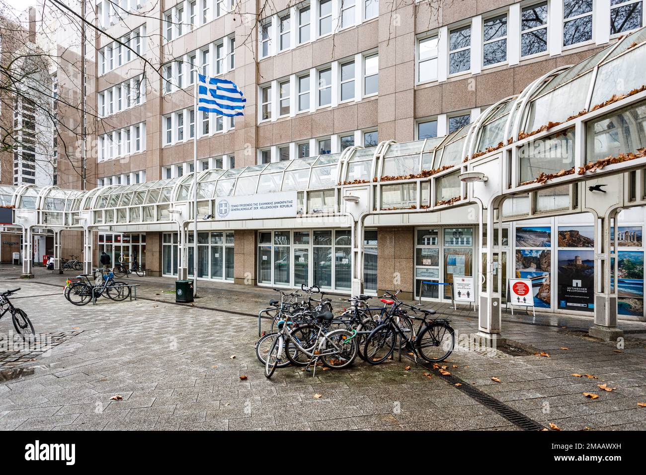 Consolato generale della Repubblica ellenica, Grecia, a Bertha-von-Suttner-Platz Foto Stock