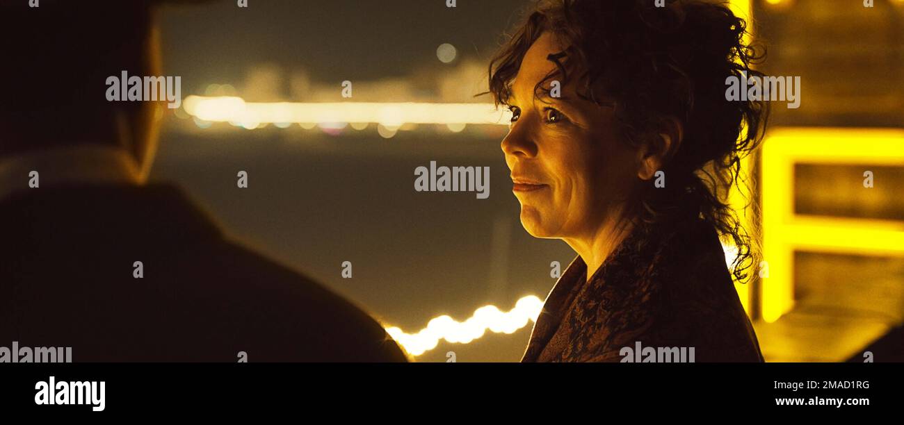 EMPIRE OF LIGHT (2022) OLIVIA COLMAN SAM MENDES (DIR) SEARCHLIGHT PICTURES/MOVIESTORE COLLECTION Foto Stock