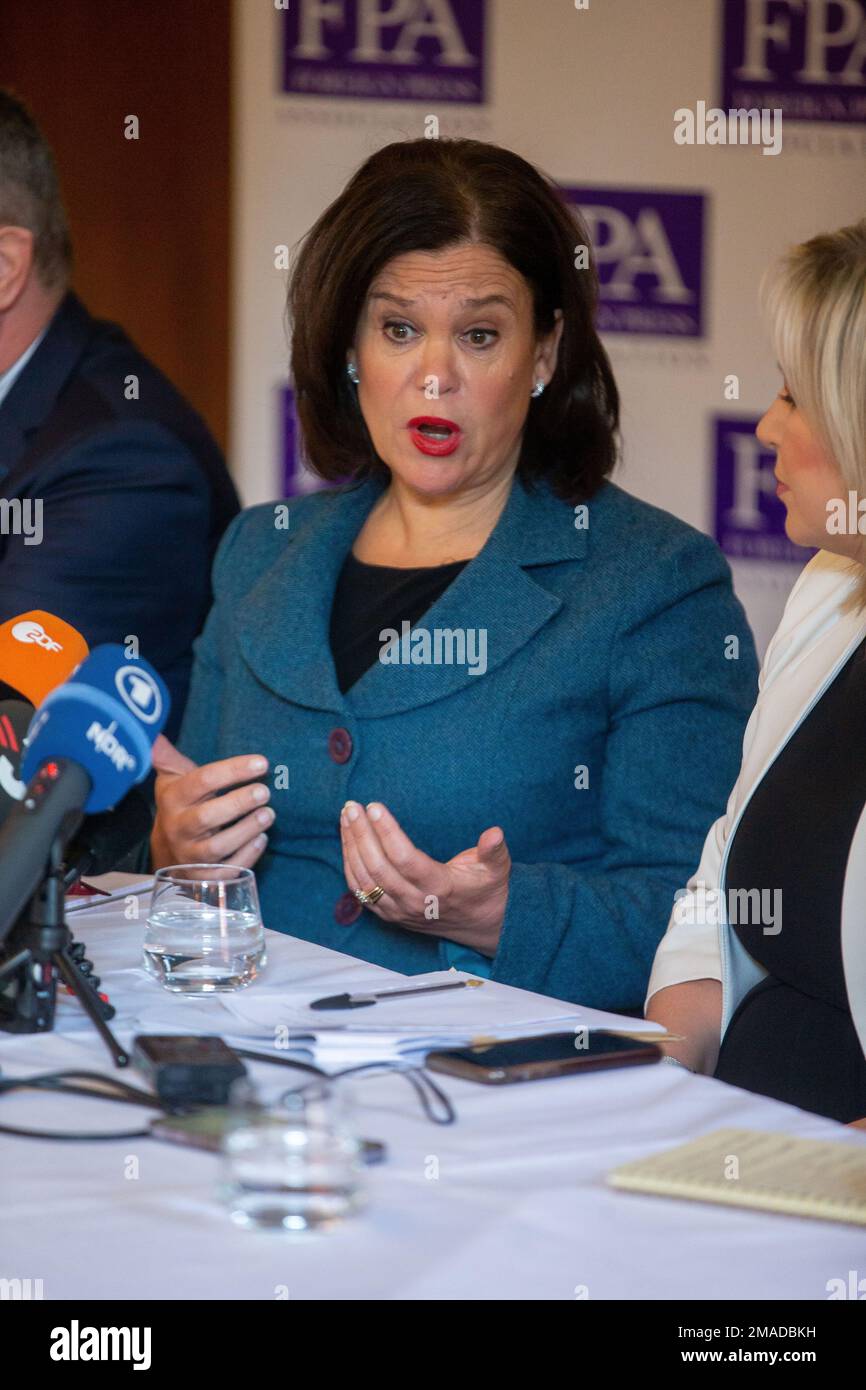 Londra, Inghilterra, Regno Unito. 19th Jan, 2023. Il Presidente del Sinn Fein MARY LOU MCDONANLD è presente in una conferenza stampa organizzata dalla Foreign Press Association presso la Royal Over-Seas League. (Credit Image: © Tayfun Salci/ZUMA Press Wire) SOLO PER USO EDITORIALE! Non per USO commerciale! Credit: ZUMA Press, Inc./Alamy Live News Foto Stock