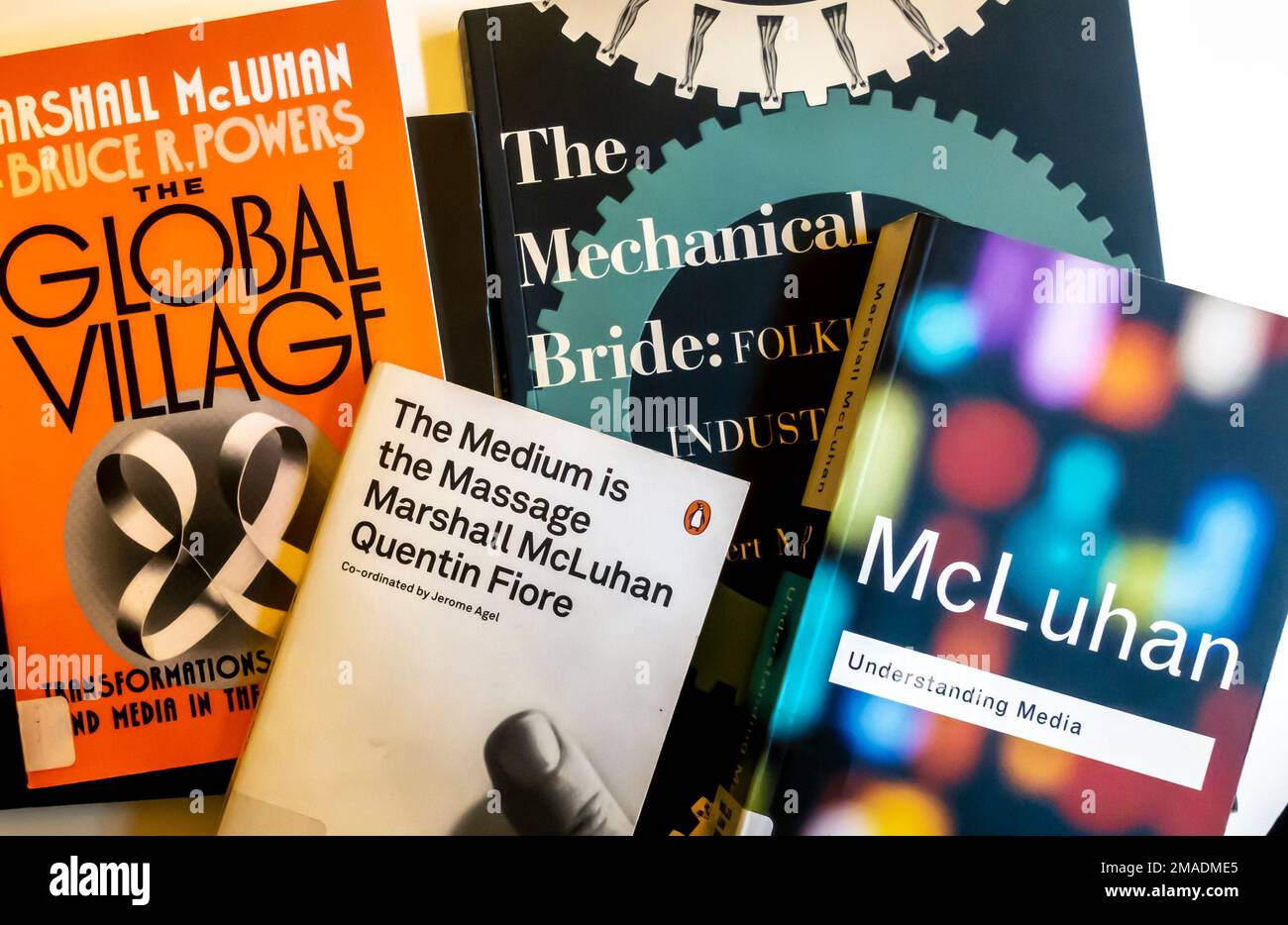 Libri classici Marshall McLuhan Foto Stock