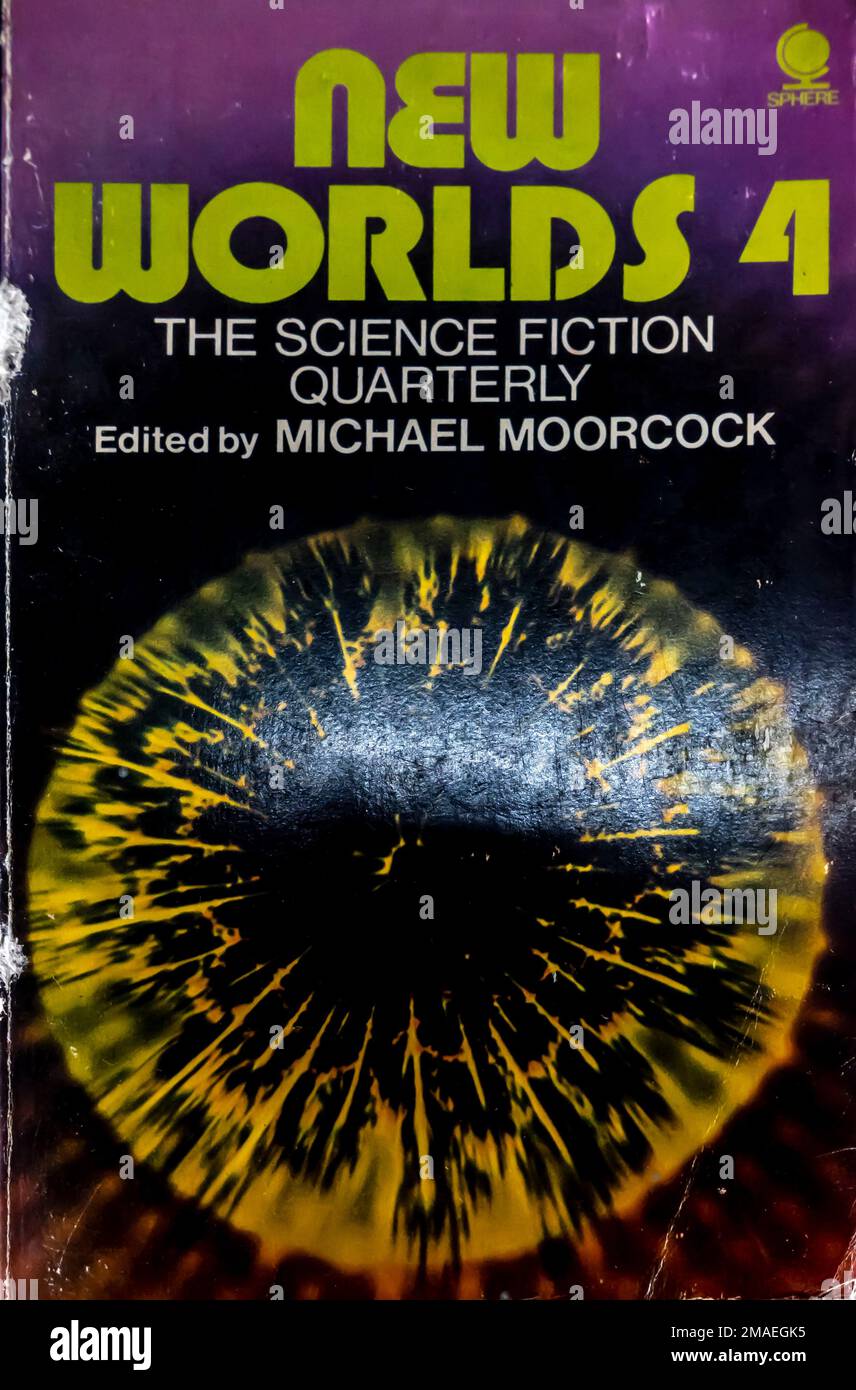 New Worlds 4: Il Quarterly di fantascienza. Michael Moorcock, ed. Data di pubblicazione: 1972 Foto Stock