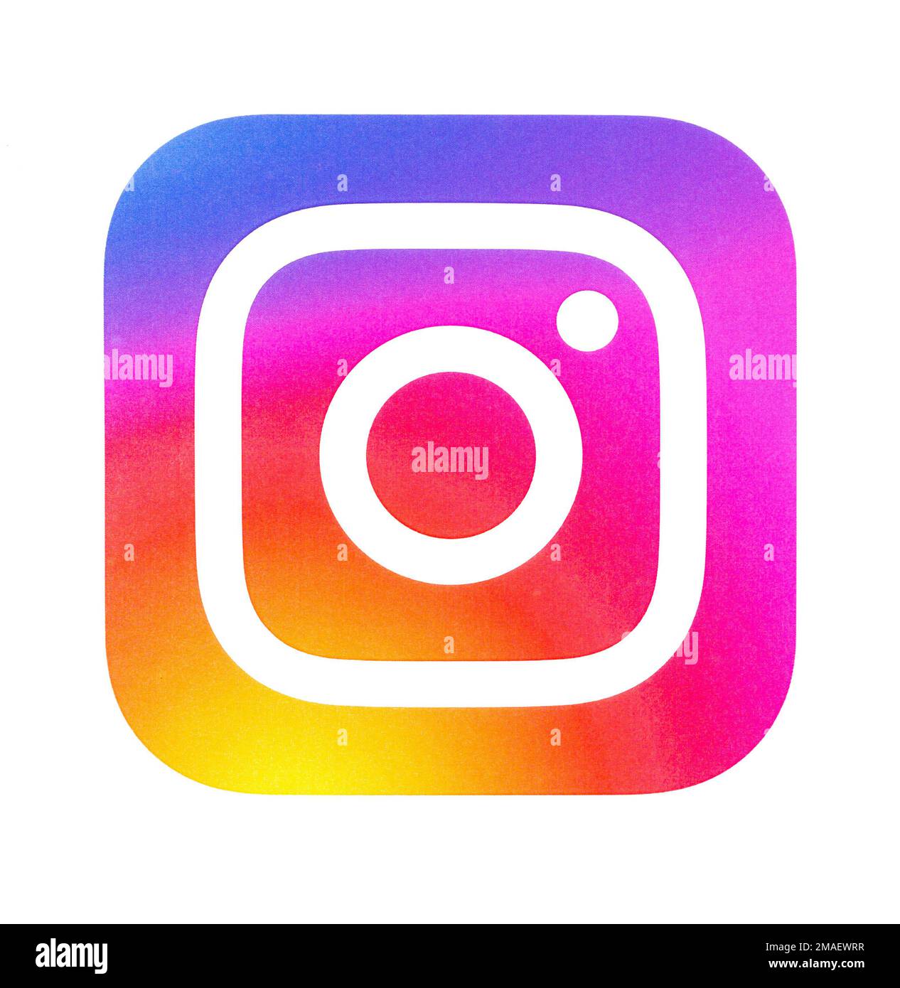 Chisinau, Moldova 19 settembre 2018: Nuovo logo Instagram stampato su carta bianca. Instagram è un servizio online di condivisione di foto e video per dispositivi mobili. Foto Stock