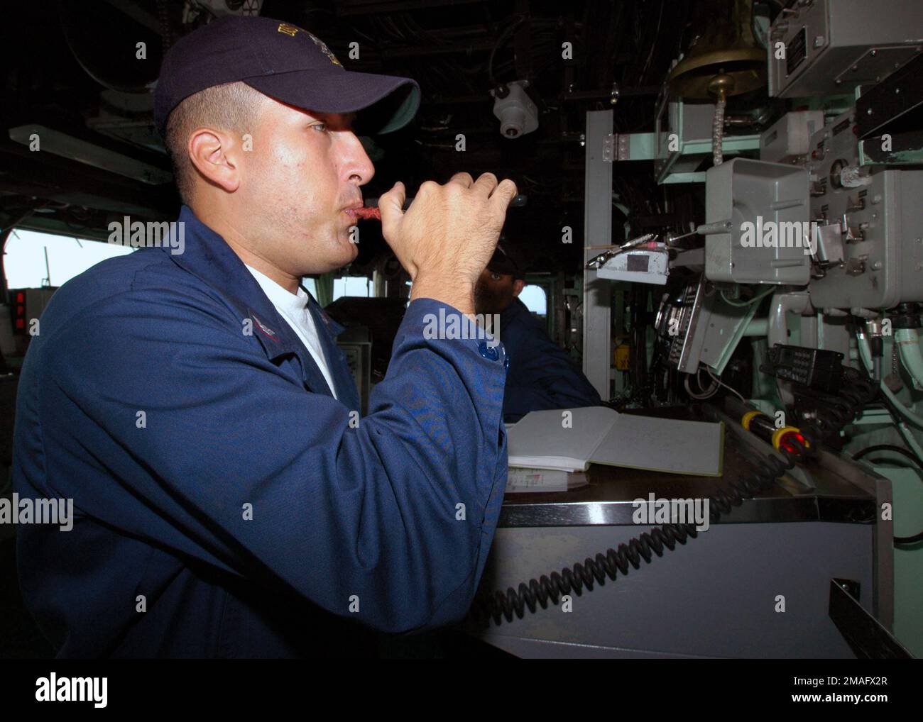 060728-N-7202W-005. Base: USS Iwo Jima (versione con guida a sinistra 7) Foto Stock