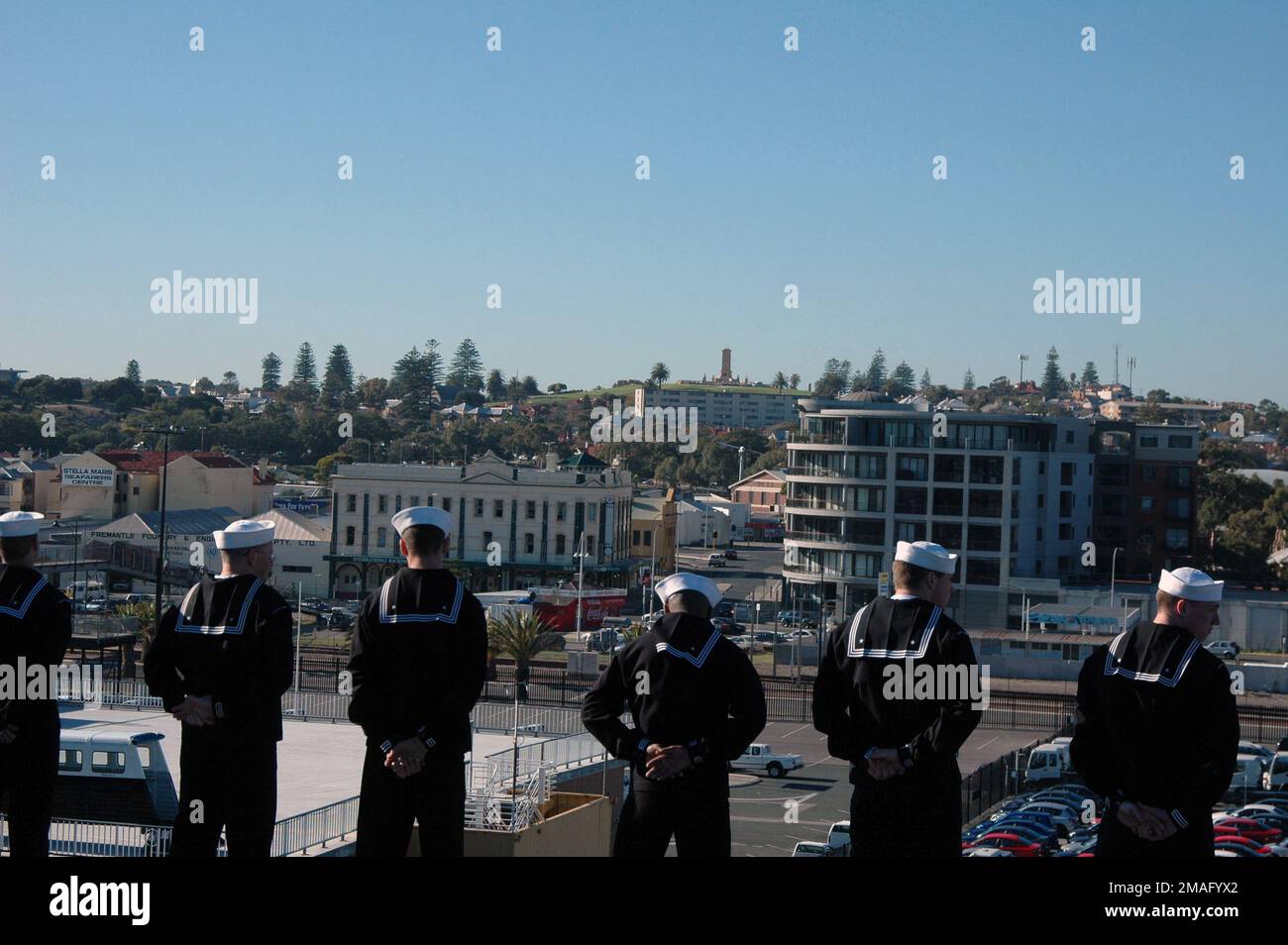 060810-N-1332Y-196. Base: USS Kitty Hawk (CV 63) Nazione: Australia (AUS) Foto Stock
