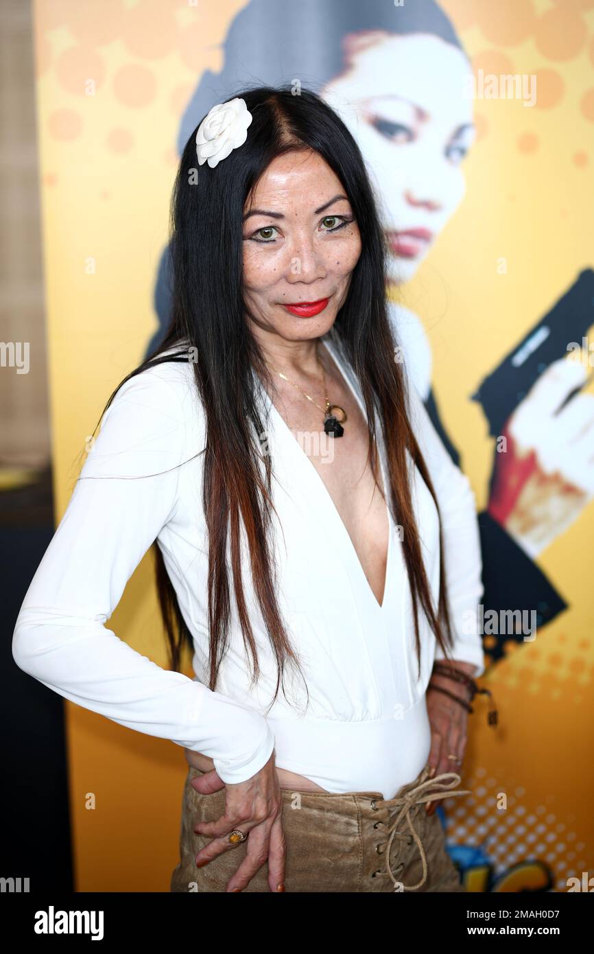 DEU, Deutschland, Dortmund, 16,7.22, Messe Dortmund Westfalenhallen, FUMETTO TEDESCO con LIMITED & FAMILY EDITION 2022, Papillon Soo Soo (James Bond 007, Foto Stock