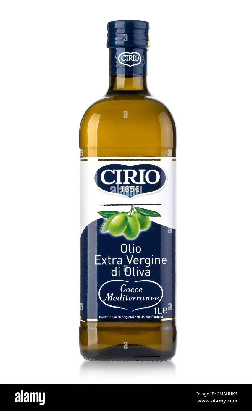 CHISINAU, MOLDOVA - Marzo 14. 2016 : bottiglia di olio Extra Vergine di  Oliva Cirioa su fondo bianco con spazio copia. Un prodotto italiano Foto  stock - Alamy