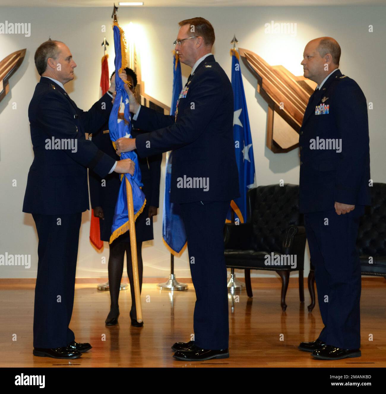 Il col. Gregory Krane, ex comandante del 601st Air Operations Center ...