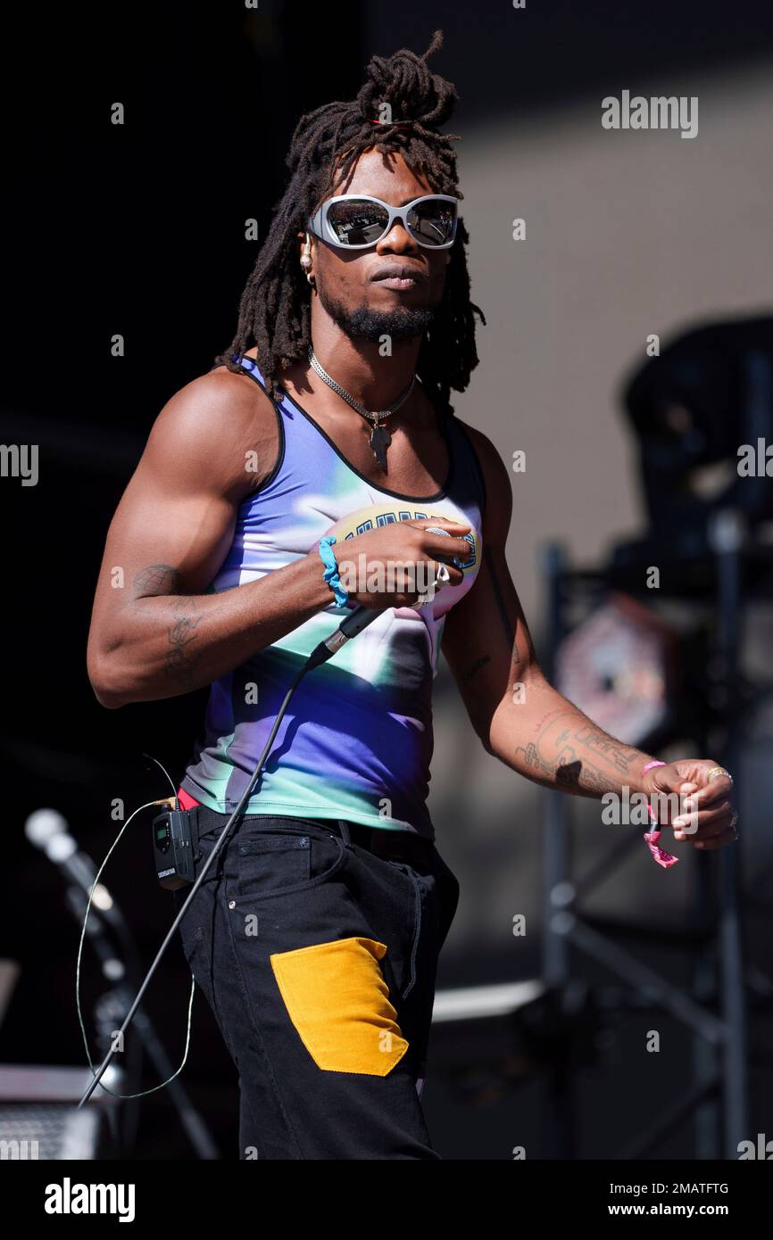 Obongjayar performs on stage at All Points East at Victoria Park in London, Friday, Aug. 19, 2022. (Photo by Scott Garfitt/Invision/AP) Foto Stock