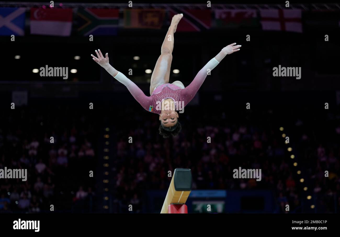 Naveen Daries of Team South Africa competes at Balance Beam during the Commonwealth Games, in Birmingham, England, Saturday, July 30, 2022. (AP Photo/Manish Swarup) Foto Stock
