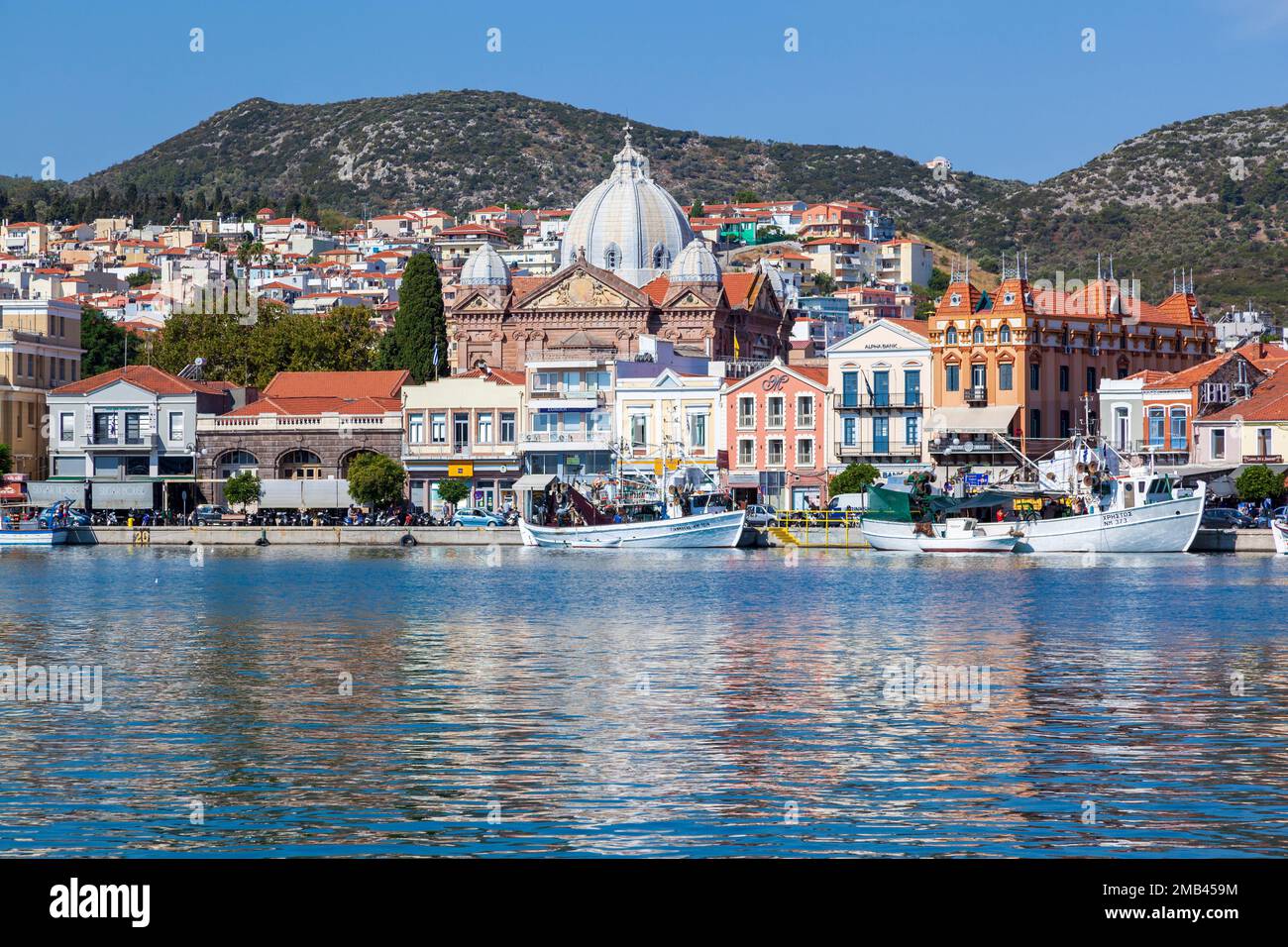Città di Mytilene, la capitale dell'isola di Lesbo, una città ricca di palazzi neoclassici e attrazioni turistiche, anche capitale delle isole settentrionali dell'Egeo. Foto Stock