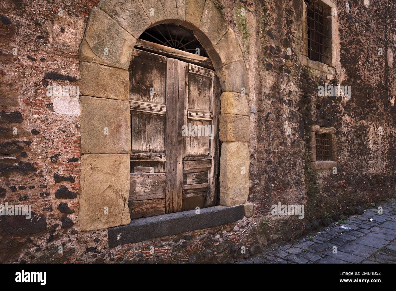 Porta, porta, Palazzo Clarentano, Centro storico, Randazzo, Sicilia, Italia Foto Stock