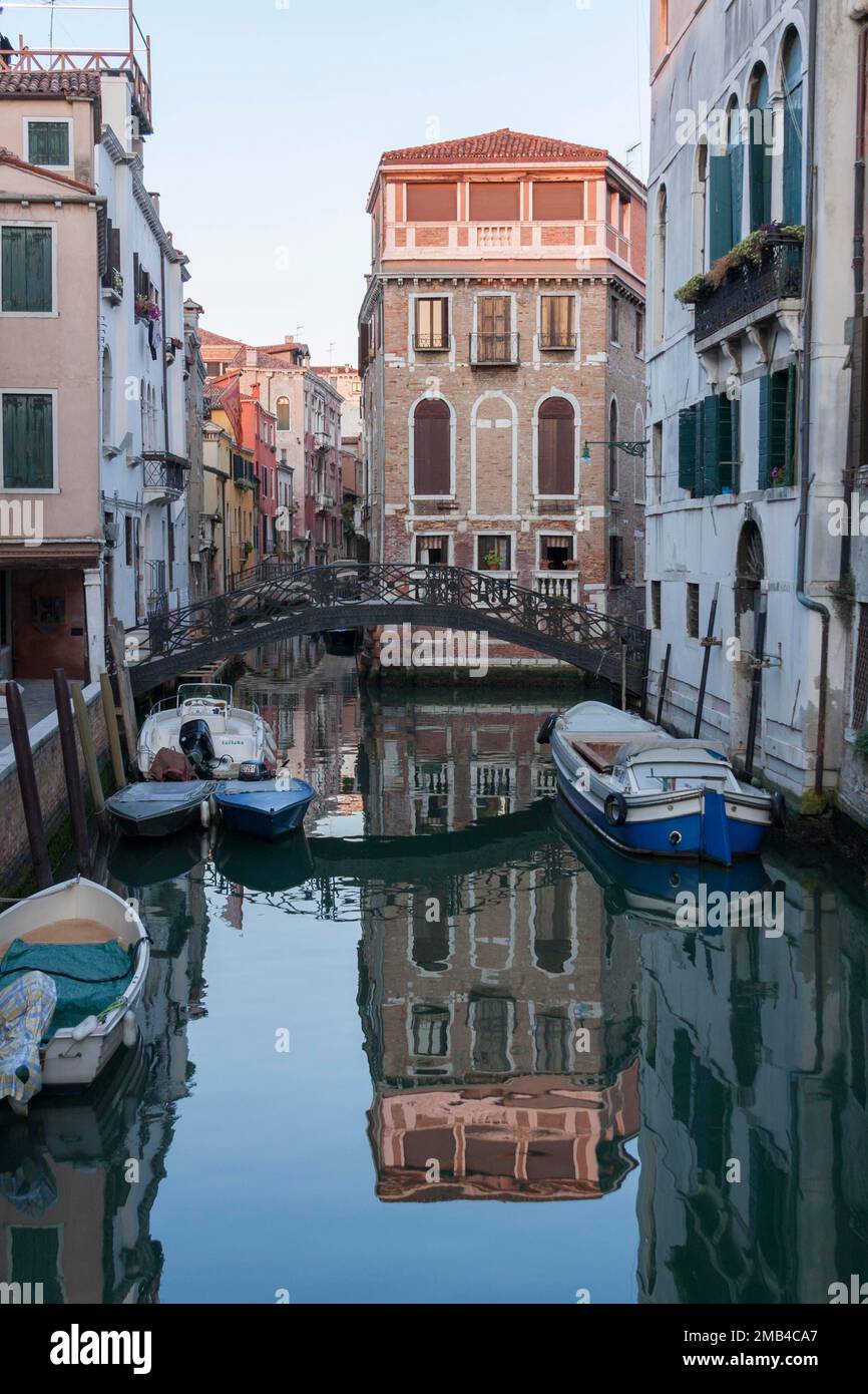 Rio de San Giovanni Laterano nel Sestiere Castello, Venezia, Italia Foto Stock