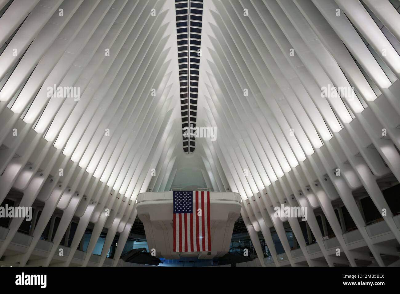 Il Santiago Calatrava Oculus di notte, World Trade Center Transportation Hub, New York Foto Stock