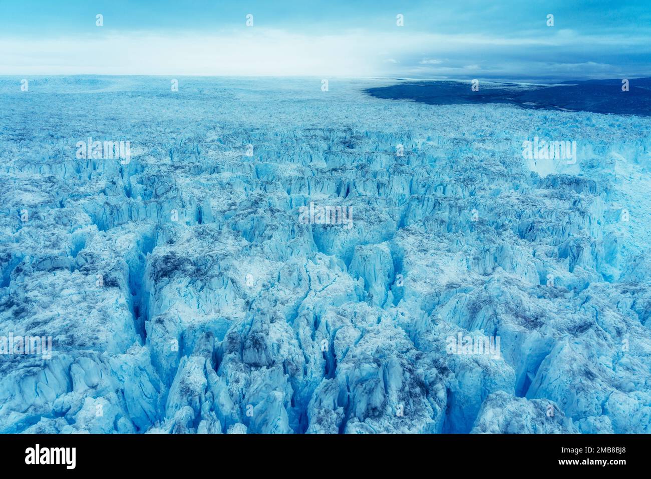 Vista aerea di Groenlandia Ice Sheet o Inland Ice vicino Ilulissant, in quanto copre il 80% della Groenlandia. Ghiacciaio di Jakobshaun nella baia di Disko Foto Stock