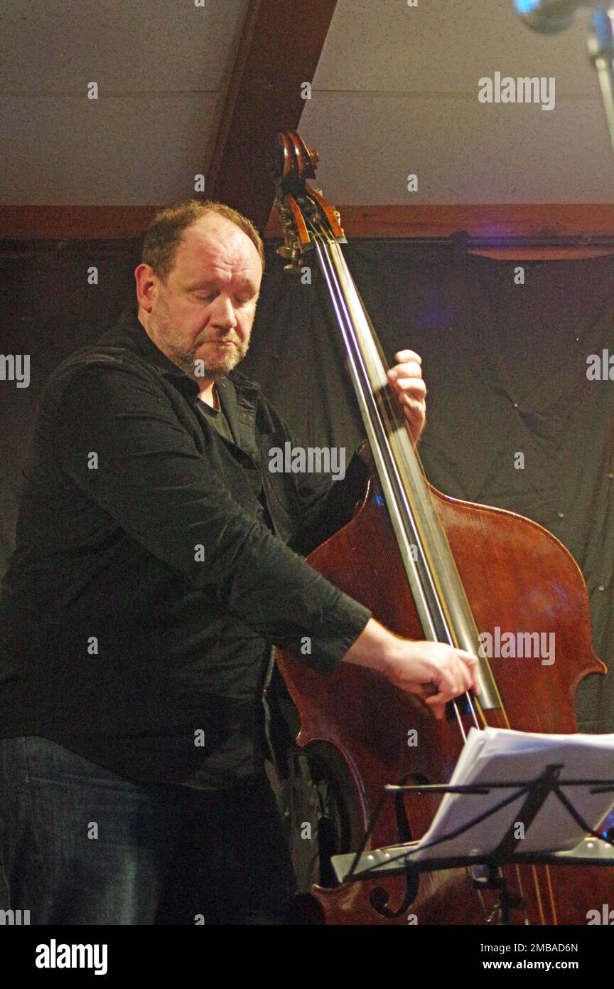 Mark Hodgson, Jerry Bergonzi Quartet, Jazz Hastings, Hastings, East Sussex, 2022. Foto Stock