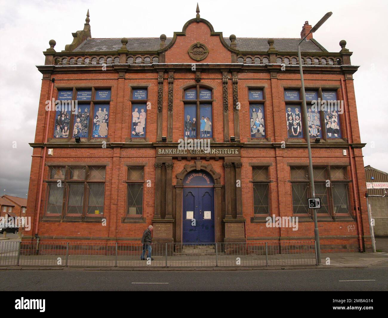 Rydal Youth Centre, Stanley Road, Kirkdale, Liverpool, 2005. L'ex Bankhall Girls' Institute, in seguito utilizzato come Rydal Youth Centre e Rydal Gym. Il Bankhall Girls' Institute and Girls' Evening Home è stato aperto nel 1889. Divenne il Rydal Youth Centre nel 1974, e fu successivamente utilizzato come Rydal Boxing Gym o Rydal Gym. Foto Stock