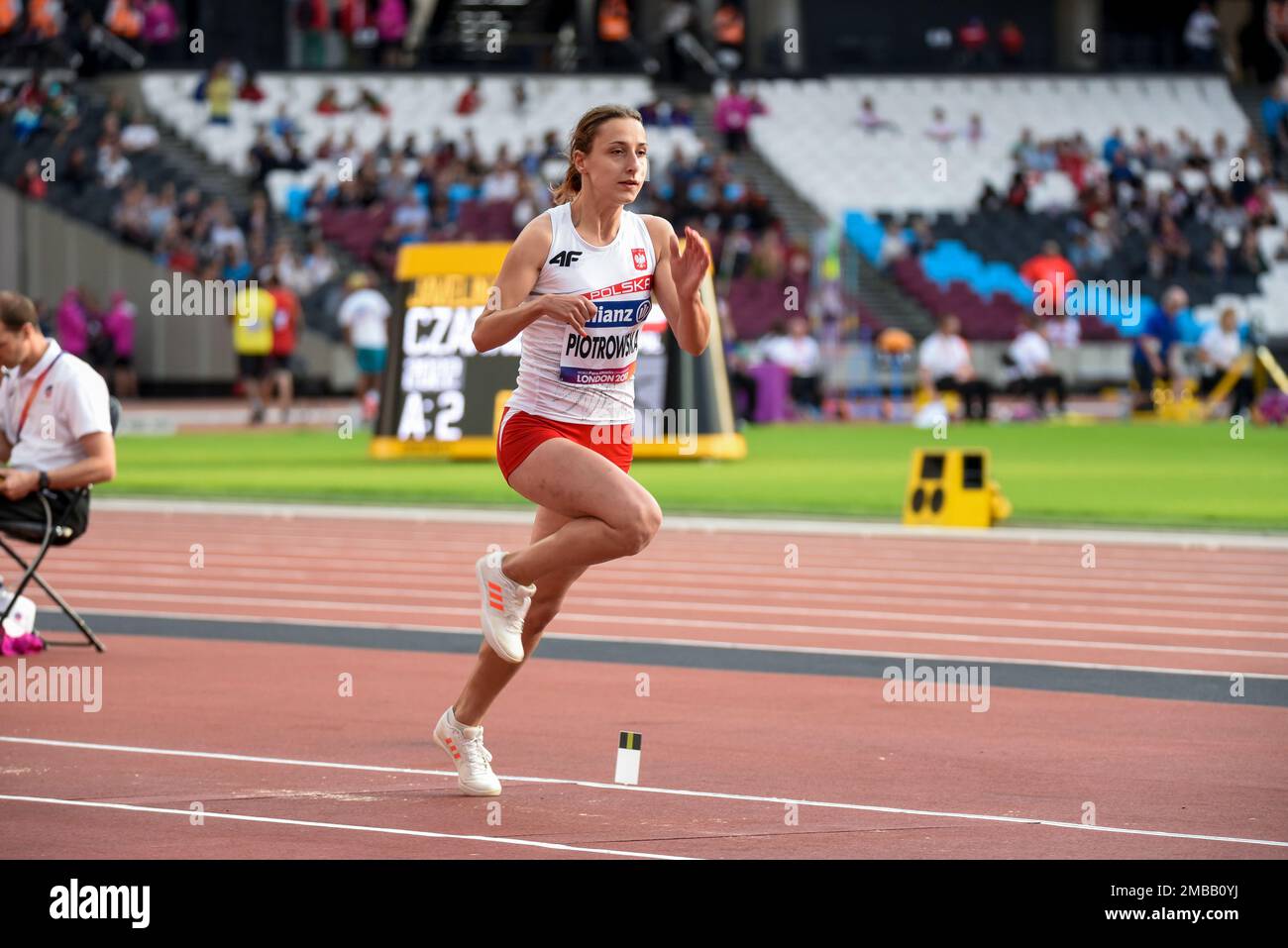 Marta Piotrowska Long Jump T37 atleta che gareggia ai Campionati mondiali di atletica Para 2017 allo Stadio Olimpico di Londra, Regno Unito. Atleta polacco Foto Stock