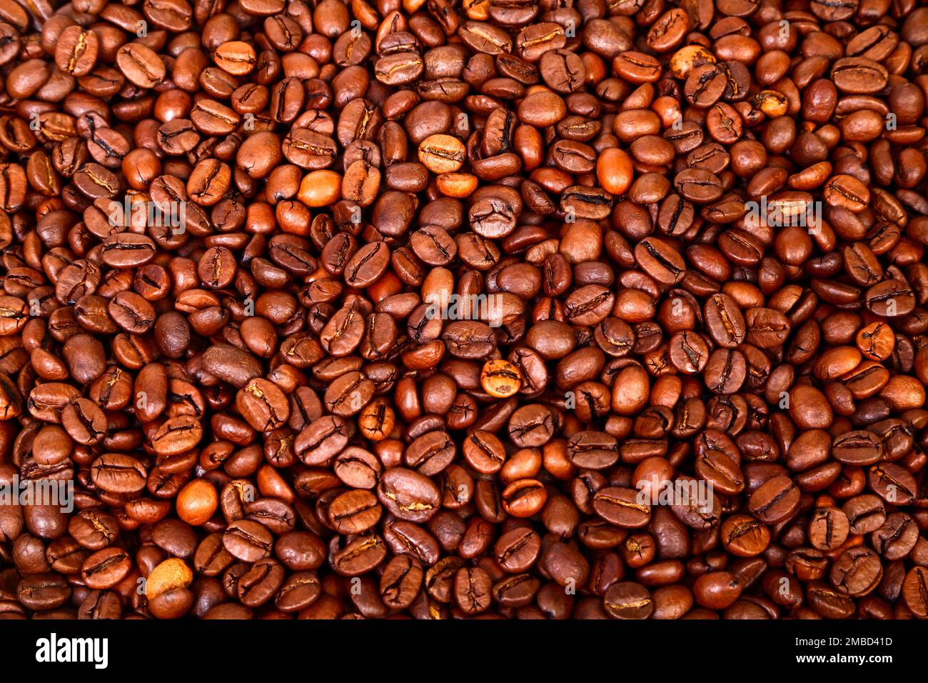 Vista macro ravvicinata dei chicchi di caffè espresso Foto Stock