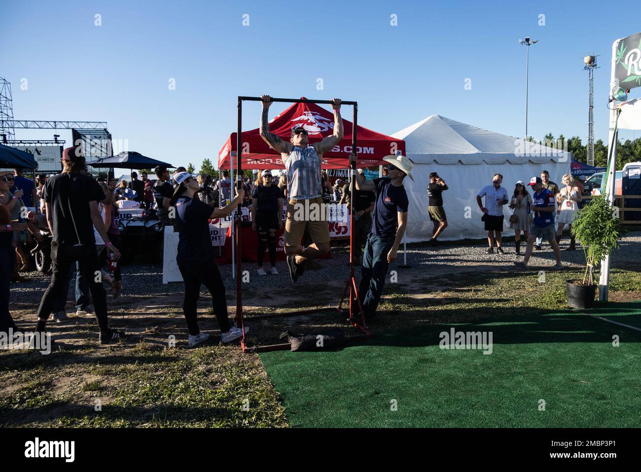 STATI UNITI Marines e poolee con Recruiting Station Richmond, 4th